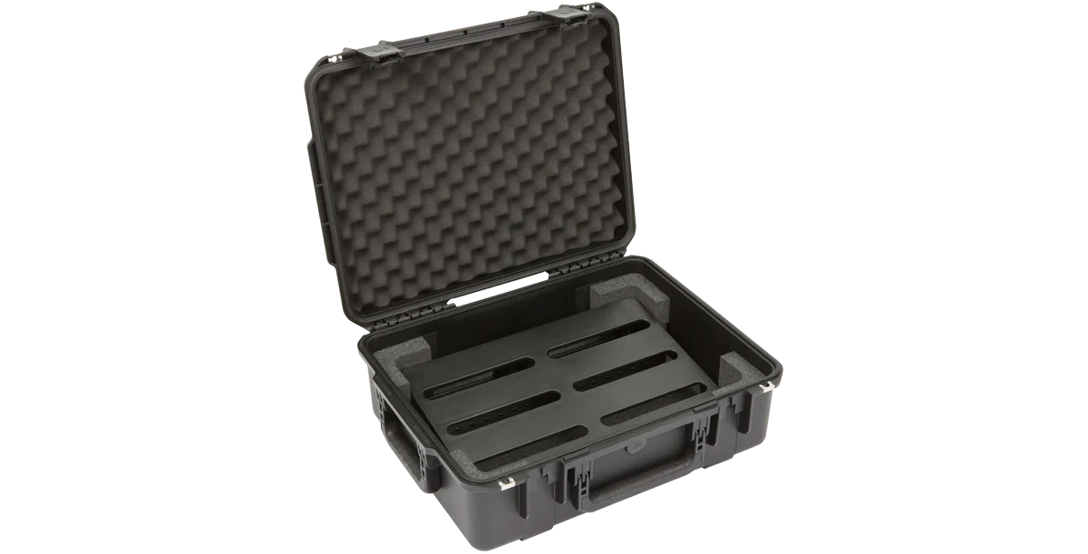 iSeries 2015-7 Case w/ 1SKB-PB1712 Pedalboard - Image 12