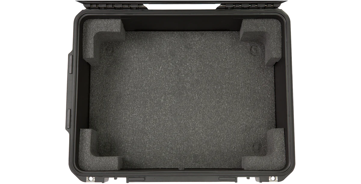 iSeries 2015-7 Case w/ 1SKB-PB1712 Pedalboard - Image 17