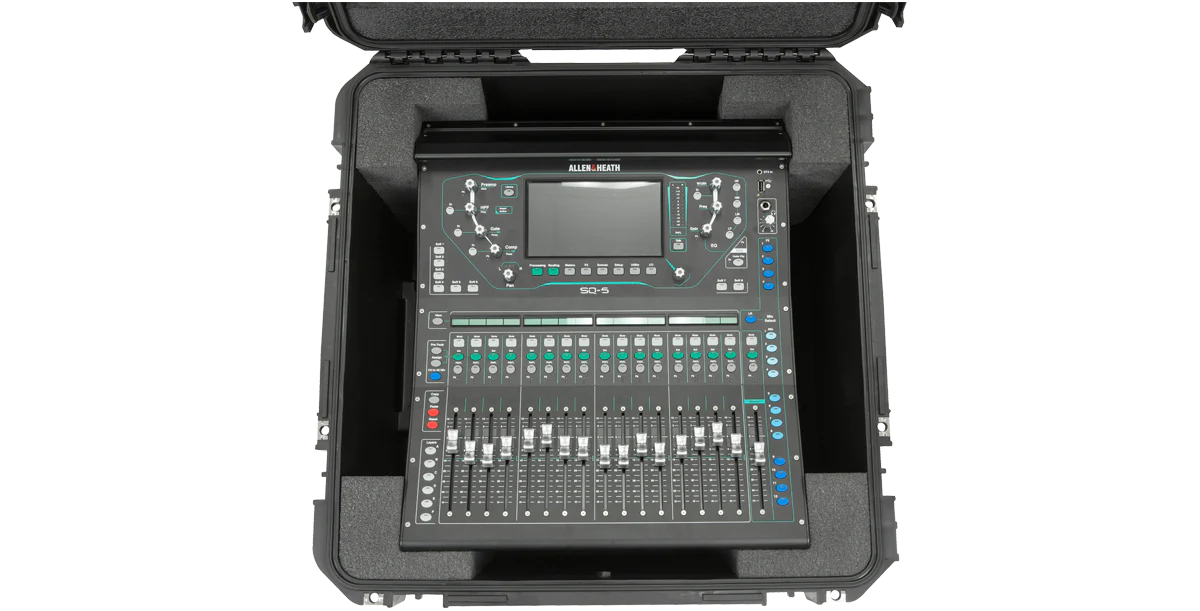 iSeries 2222-12 Allen & Heath SQ5 Mixer Case - Image 4