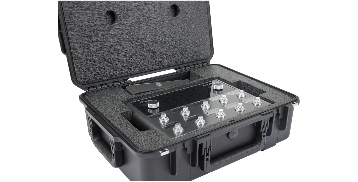 iSeries Fender Tone Master Pro Case - Image 17